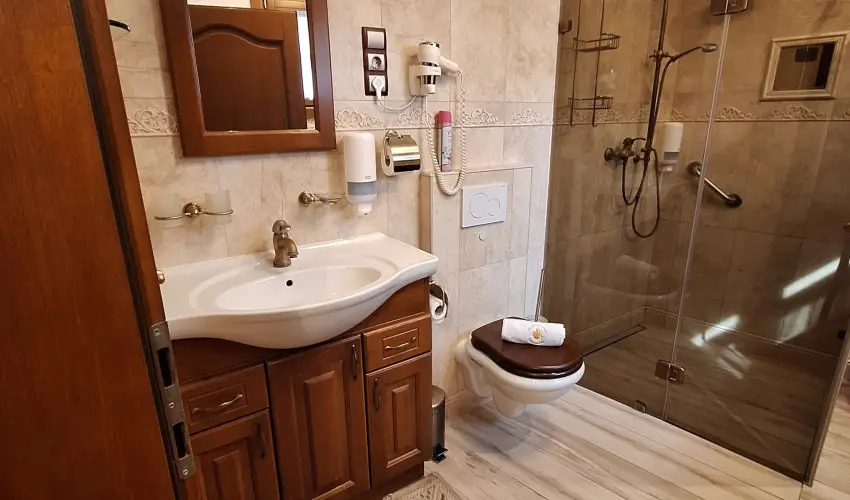 Kulacs Csrda & Panzi Eger - Mjus 1.