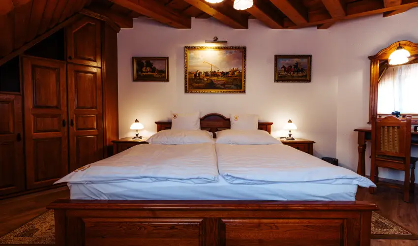 Kulacs Csrda & Panzi Eger - Mjus 1.