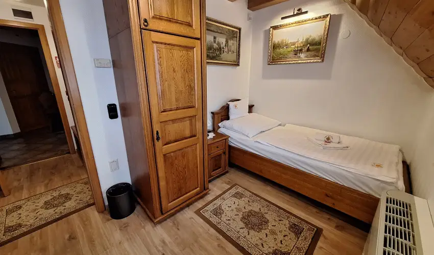 Kulacs Csrda & Panzi Eger - Mjus 1.