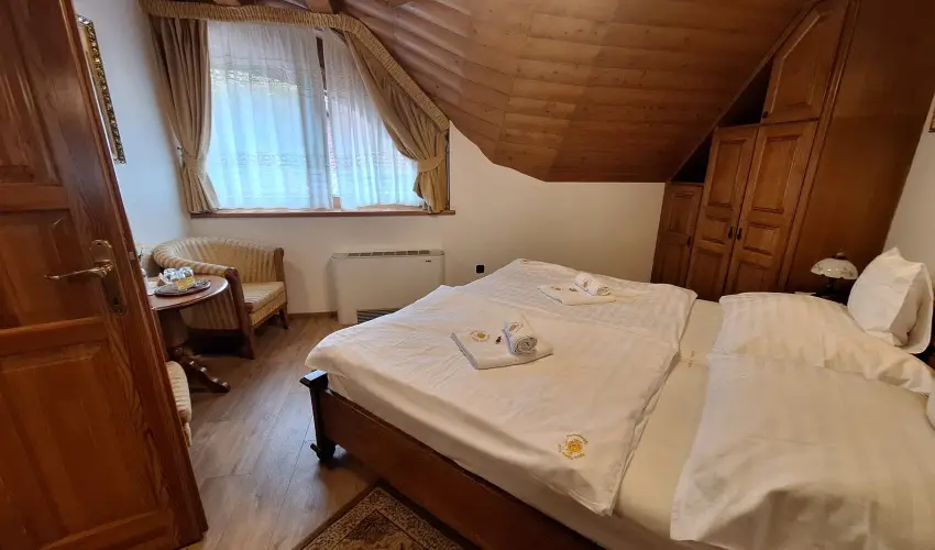 Kulacs Csrda & Panzi Eger - Mjus 1.