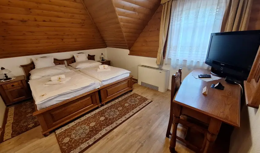 Kulacs Csrda & Panzi Eger - Mjus 1.