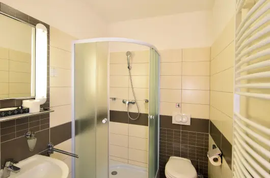 Hotel Kumnia - Mjus 1.