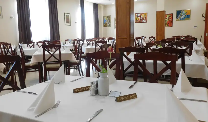 Hotel Kumnia Kisjszlls - Mjus 1.