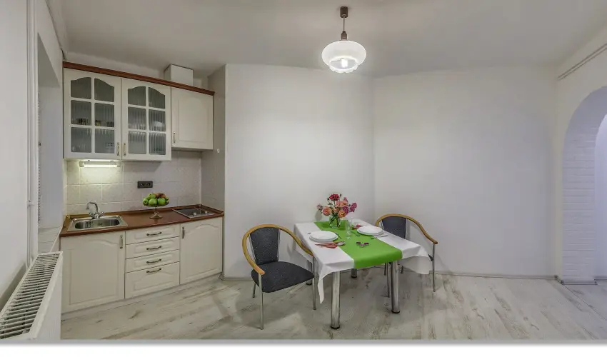 Laky Villa Zalakaros - M�jus 1. (min. 2 �j)