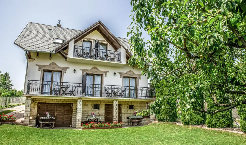 Laky Villa Zalakaros - M�jus 1. (min. 2 �j)