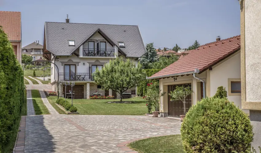 Laky Villa Zalakaros - M�jus 1. (min. 2 �j)