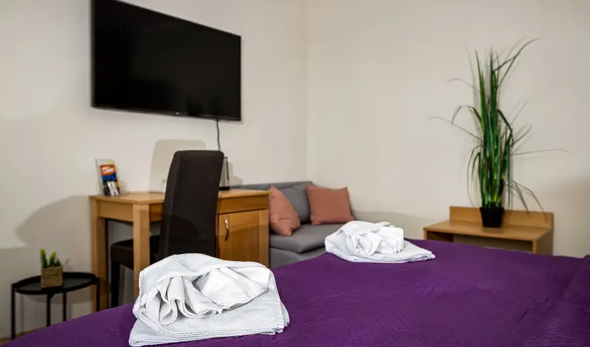 Land-Plan Hotel & Restaurant T�lt�stava - M�jus 1. 