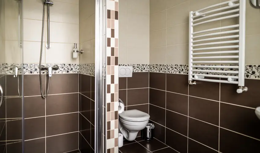 Land-Plan Hotel & Restaurant T�lt�stava - M�jus 1. 