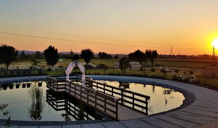 Land-Plan Hotel & Restaurant T�lt�stava - M�jus 1. 