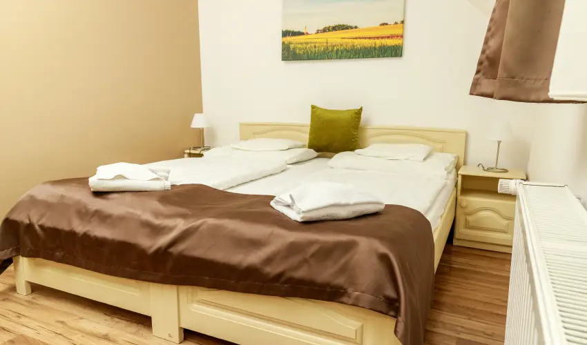 Land-Plan Hotel & Restaurant T�lt�stava - M�jus 1. 