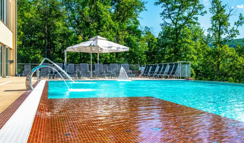 Lifestyle Hotel Mtra Mtrahza - Mjus 1.