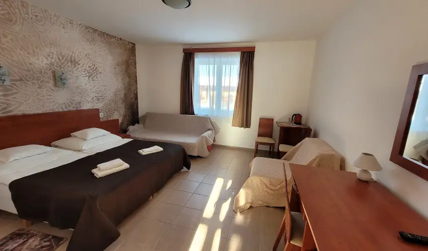 Ligetalja Terml Hotel Penszlek - Mjus 1.