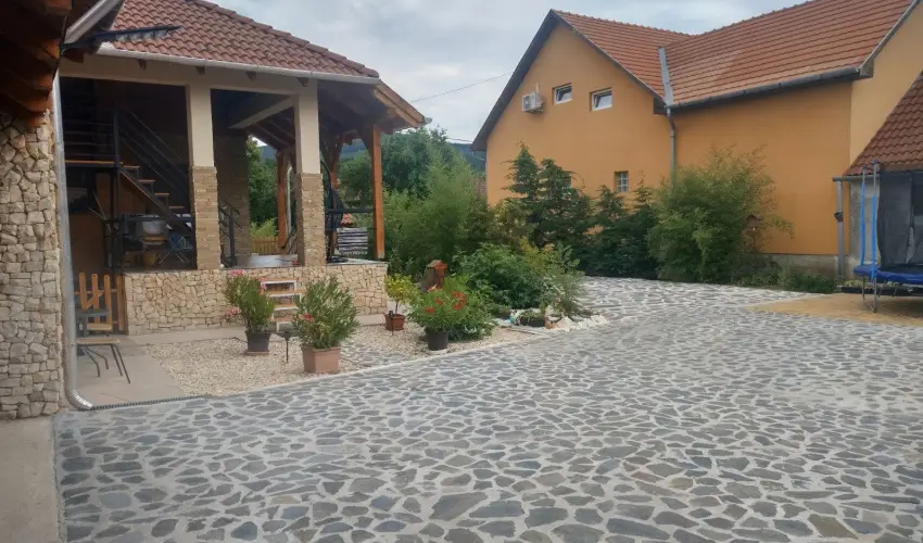 Lilla Apartmanhzak Szilvsvrad - Mjus 1. (min. 3 j)