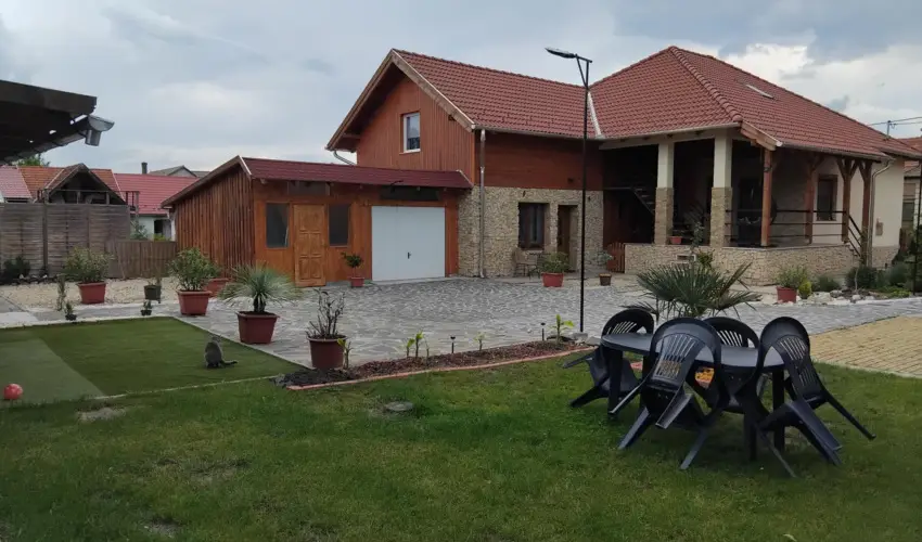 Lilla Apartmanhzak Szilvsvrad - Mjus 1. (min. 3 j)