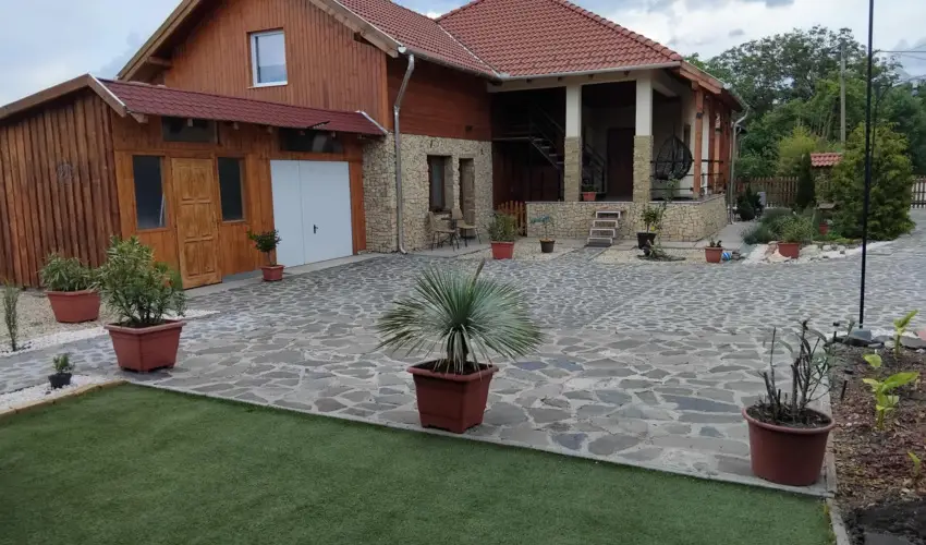 Lilla Apartmanhzak Szilvsvrad - Mjus 1. (min. 3 j)