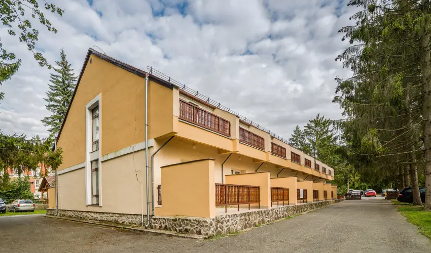 Lipicai Hotel Szilvsvrad - Mjus 1. (min. 2 j)