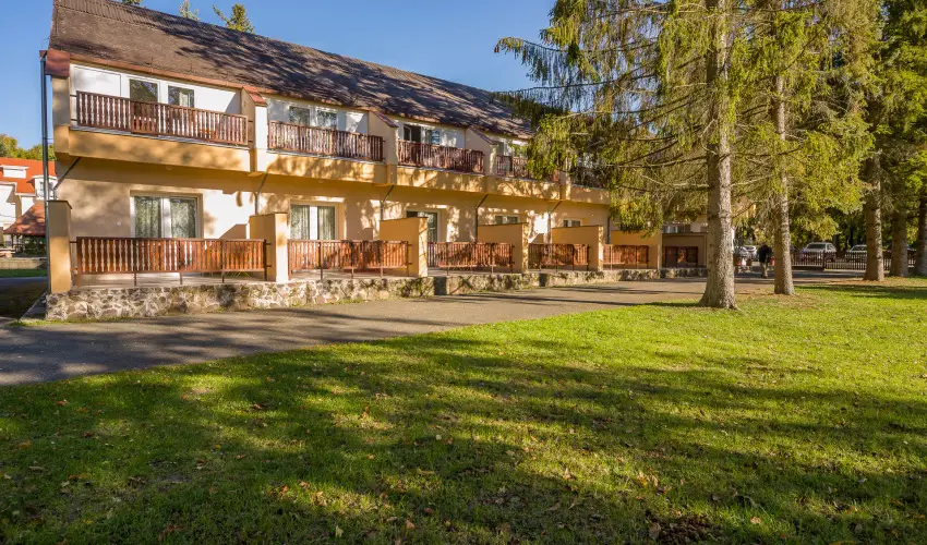 Lipicai Hotel Szilvsvrad - Mjus 1. (min. 2 j)