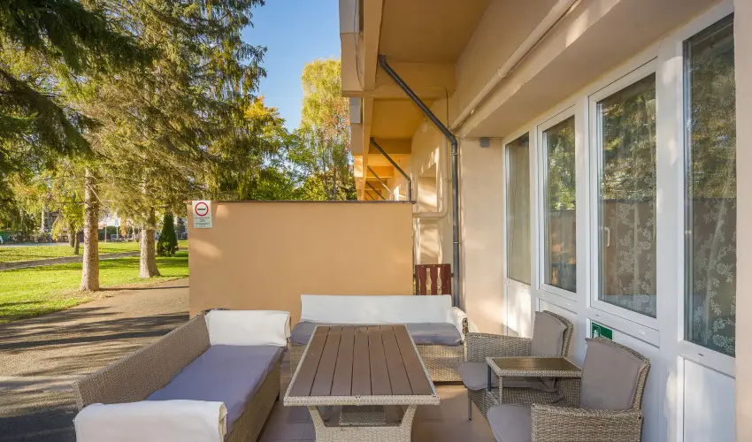 Lipicai Hotel Szilvsvrad - Mjus 1. (min. 2 j)