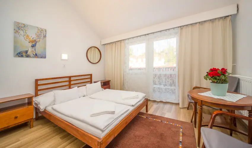 Lipicai Hotel Szilvsvrad - Mjus 1. (min. 2 j)