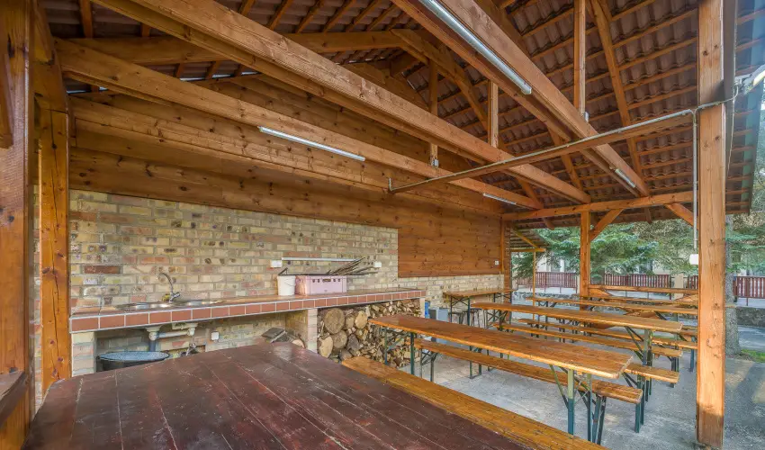 Lipicai Hotel Szilvsvrad - Mjus 1. (min. 2 j)