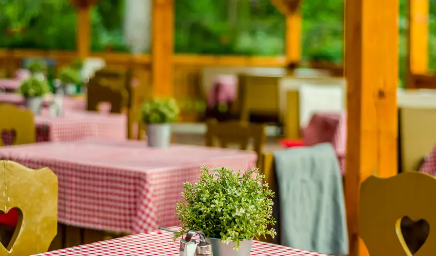 Lipicai Hotel Szilvsvrad - Mjus 1. (min. 2 j)