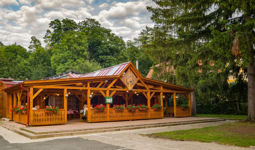 Lipicai Hotel Szilvsvrad - Mjus 1. (min. 2 j)