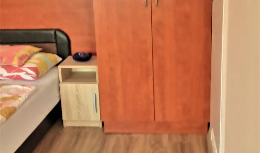 Liza Apartman Gyula - Mjus 1. (min. 2 j)