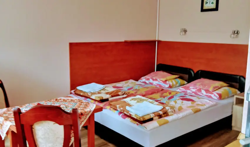 Liza Apartman Gyula - Mjus 1. (min. 2 j)