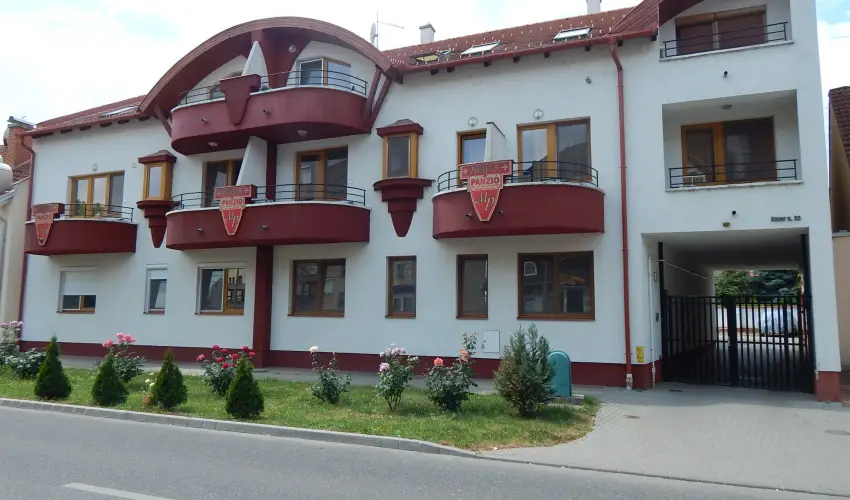 Major Panzi� & �tterem Hajd�szoboszl� - M�jus 1. (min. 2 �j)