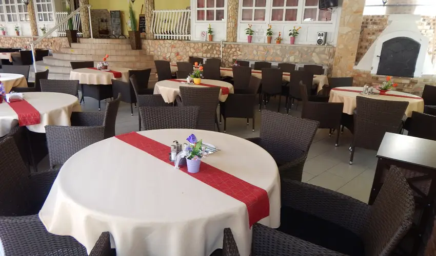 Major Panzi� & �tterem Hajd�szoboszl� - M�jus 1. (min. 2 �j)