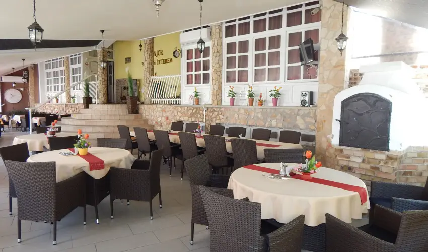 Major Panzi� & �tterem Hajd�szoboszl� - M�jus 1. (min. 2 �j)