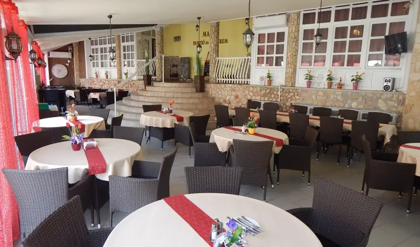 Major Panzi� & �tterem Hajd�szoboszl� - M�jus 1. (min. 2 �j)