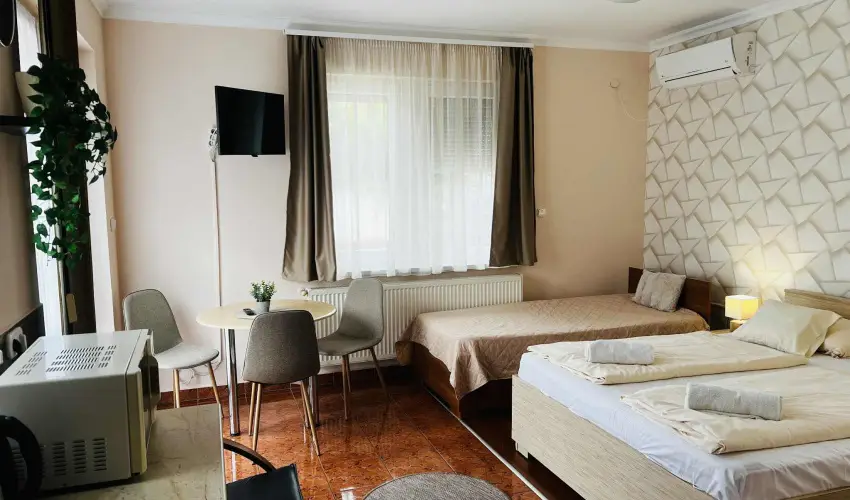 Major Panzi� & �tterem Hajd�szoboszl� - M�jus 1. (min. 2 �j)