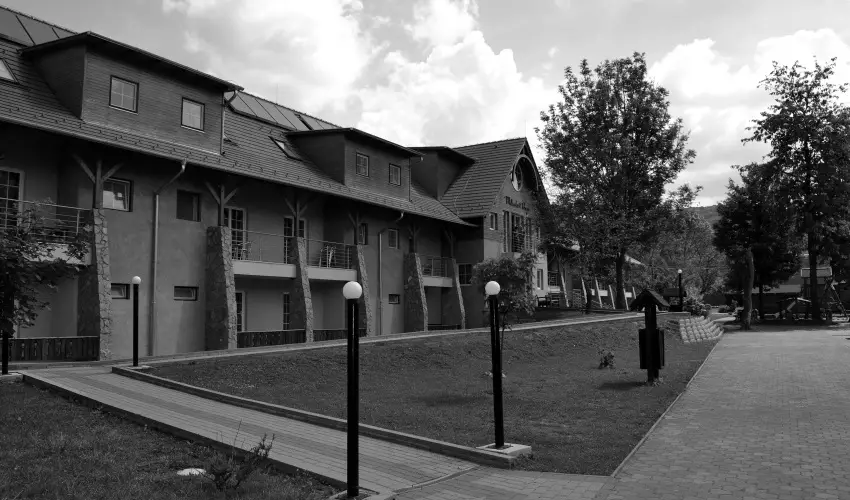 Malomkert Hotel Nagyb�rzs�ny - M�jus 1. (min. 2 �j)