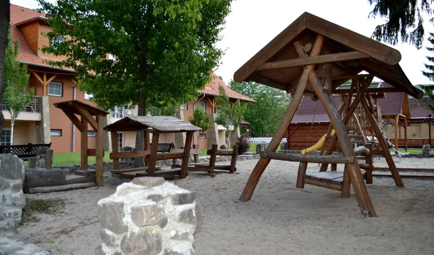 Malomkert Hotel Nagybrzsny - Mjus 1. (min. 2 j)