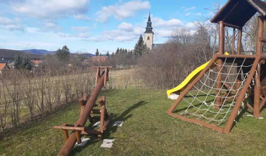 Margarta Apartmanhz Bogcs - Mjus 1. 