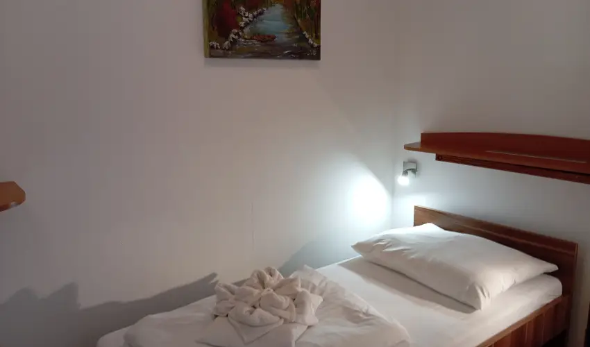 Margarta Apartmanhz Bogcs - Mjus 1. 