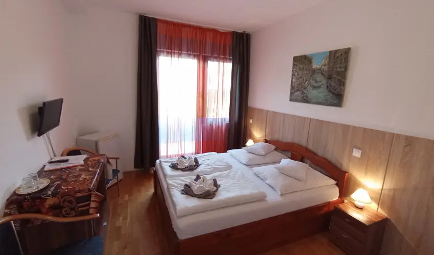 Margarta Apartmanhz Bogcs - Mjus 1. 