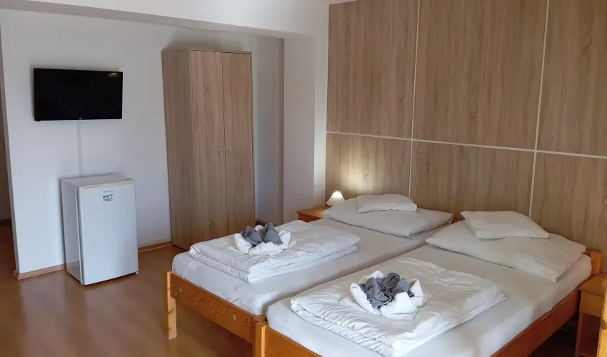 Margarta Apartmanhz Bogcs - Mjus 1. 