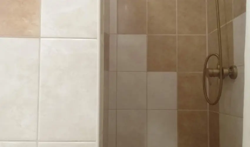 Margar�ta Panzi� S�rospatak - M�jus 1. (min. 2 �j)