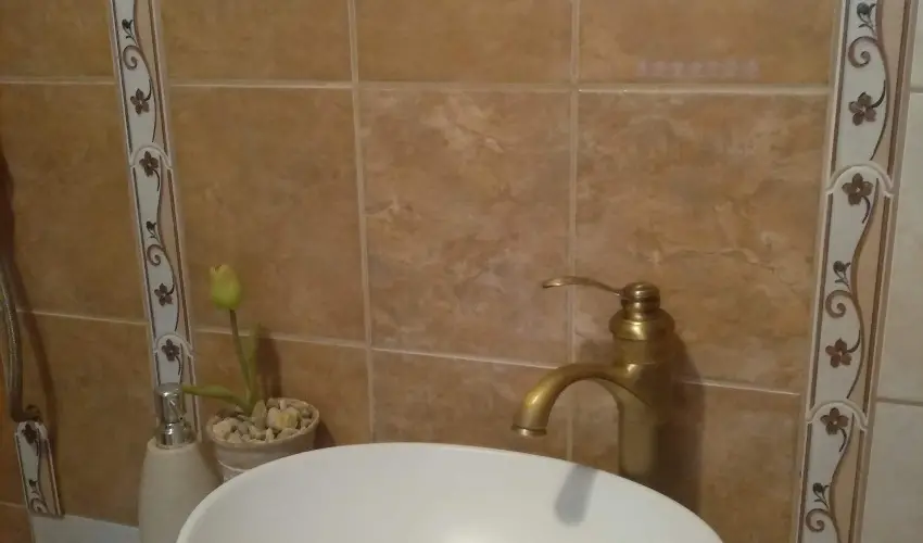 Margar�ta Panzi� S�rospatak - M�jus 1. (min. 2 �j)