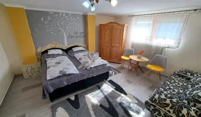 Margar�ta Panzi� S�rospatak