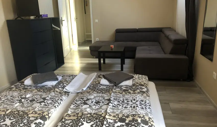 V�gv�ri Hotel Eger Eger - M�jus 1.