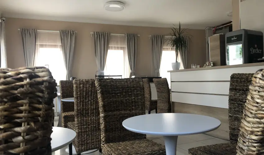 V�gv�ri Hotel Eger Eger - M�jus 1.