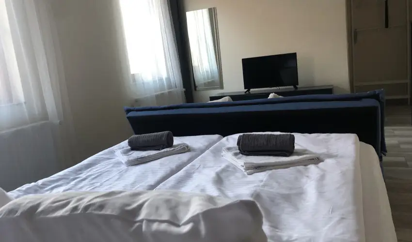 V�gv�ri Hotel Eger Eger - M�jus 1.