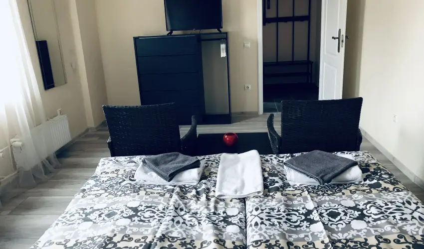 V�gv�ri Hotel Eger Eger - M�jus 1.