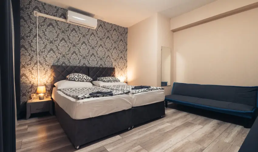 V�gv�ri Hotel Eger Eger - M�jus 1.