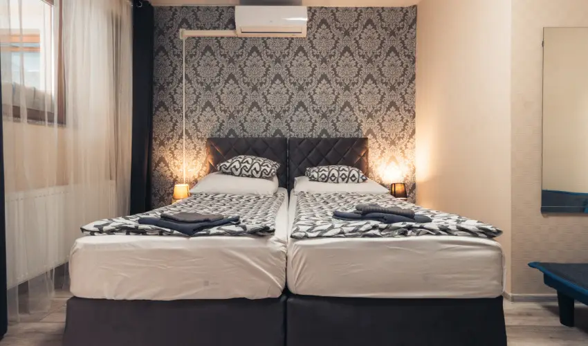 V�gv�ri Hotel Eger Eger - M�jus 1.