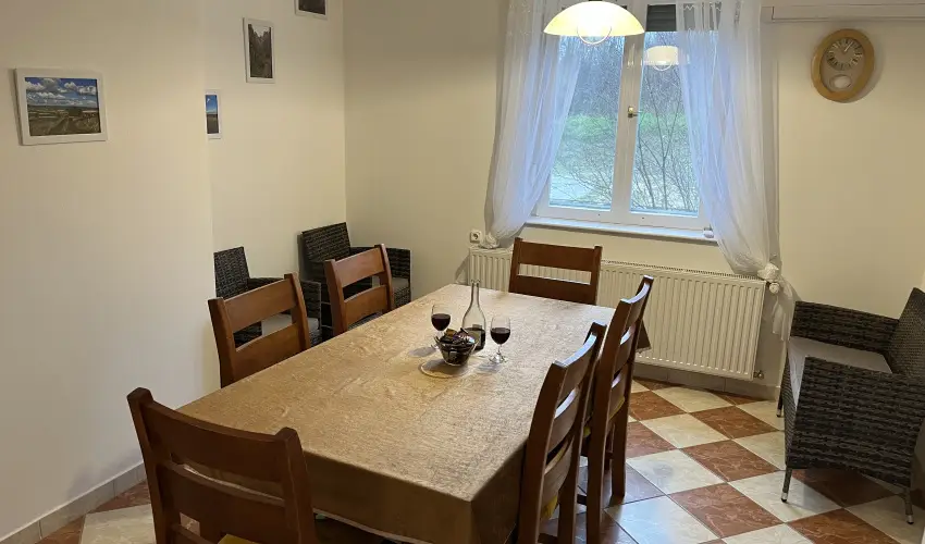 Mrki Vendghz Mrk - Mjus 1. (min. 2 j)