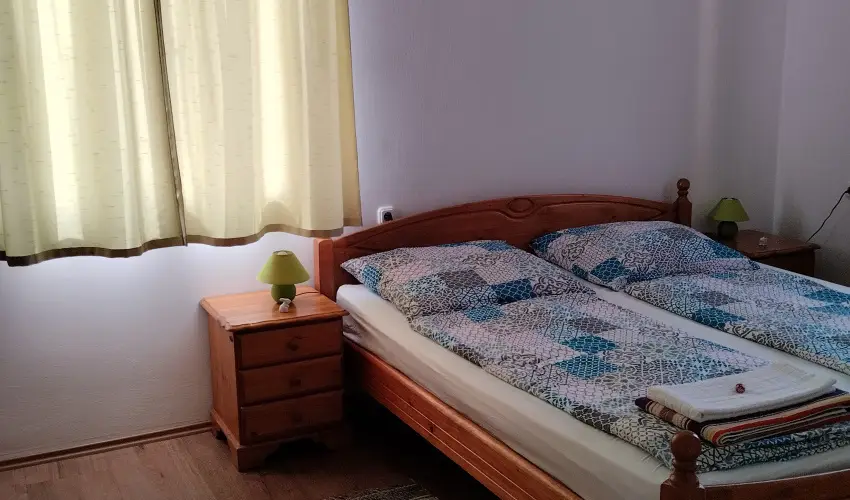 Mrki Vendghz Mrk - Mjus 1. (min. 2 j)